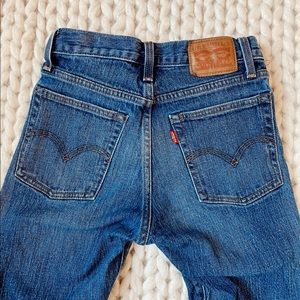 Levi’s Wedgie Straight - White Oak Cone Denim Jeans